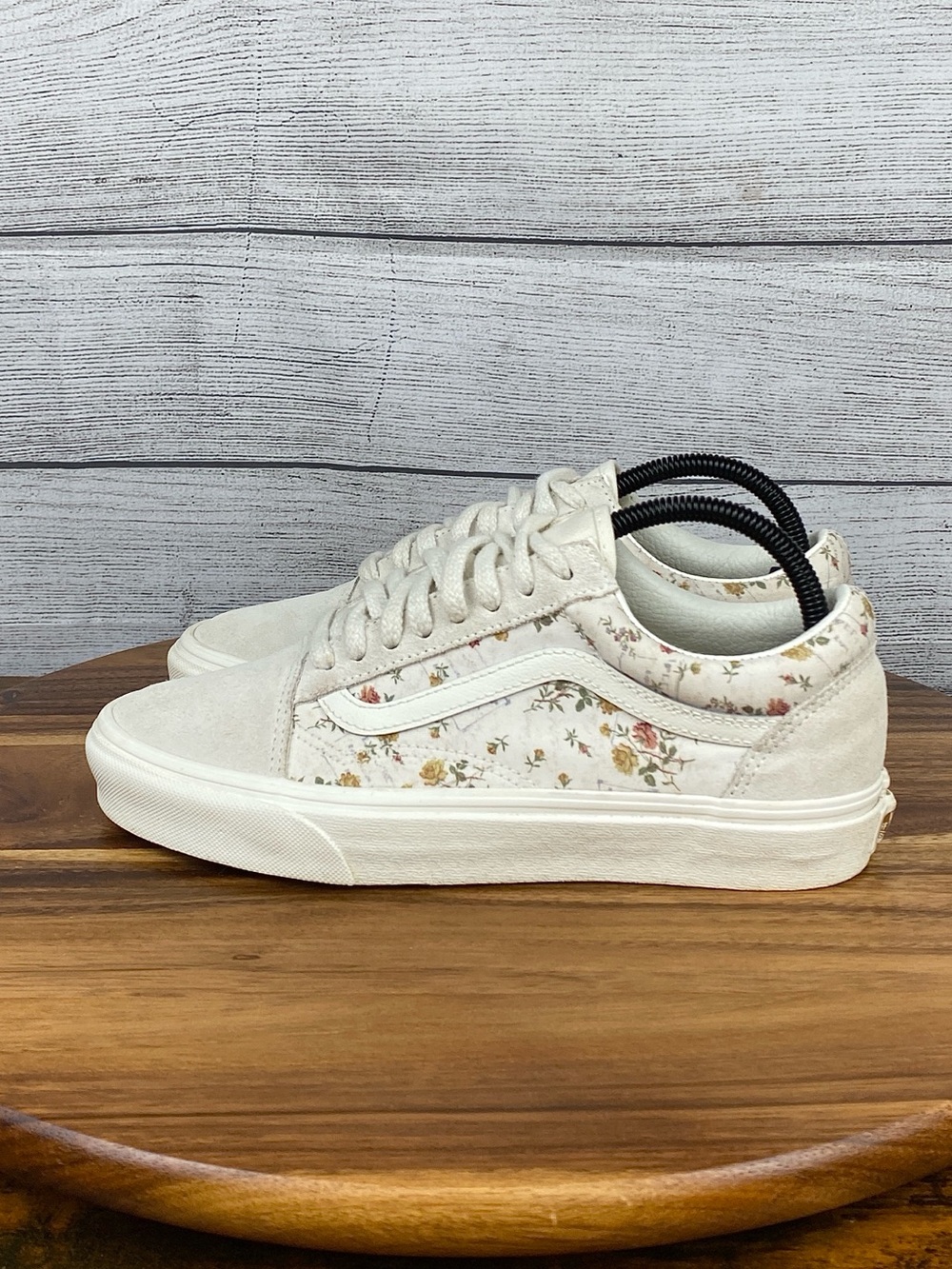 Vans Old Skool Floral Marshmallow Lace Up Sneakers Women’s Shoe Size 8.5